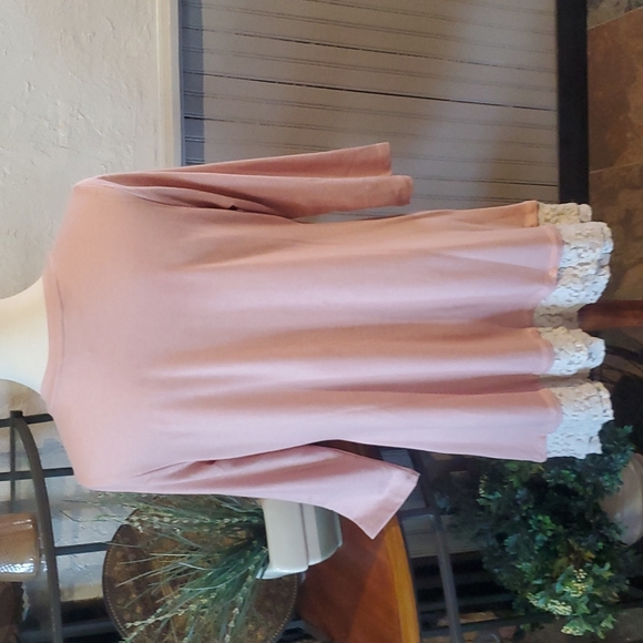 Nwot💞LOGO* Lounge - Picture 2 of 6